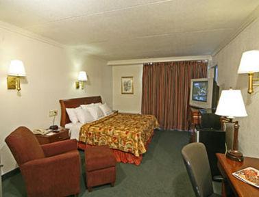 Knights Inn Greensboro Oda fotoğraf